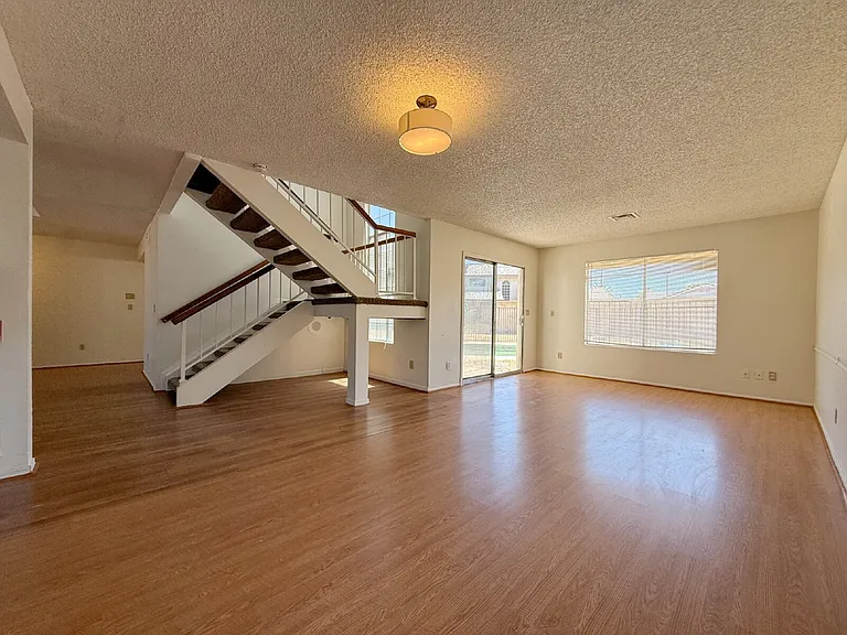18183 N 58th Ln — Photo 7