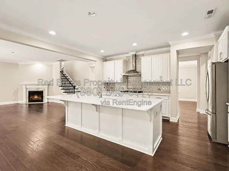 145 Barclay Dr — Photo 14