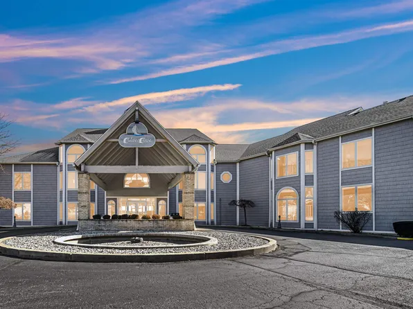 319 E Jefferson St #218, Culver, IN 46511