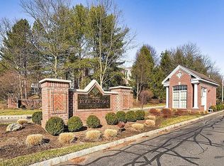 1302 Four Seasons Dr #1302, Wayne, NJ 07470