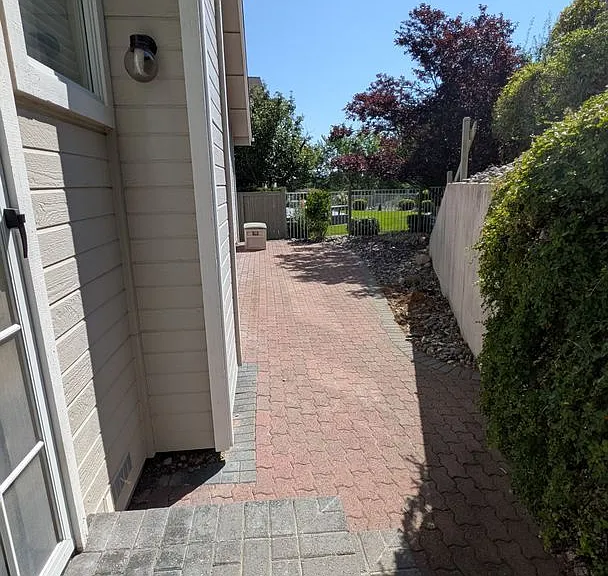 6176 Wycliffe Cir — Photo 13