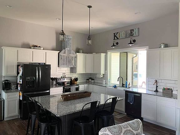 5th image of 4013 Autumn Oak Dr