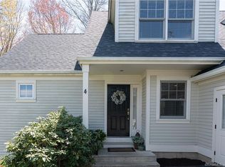 4 Hackamore Cir UNIT 4, Middlebury, CT 06762
