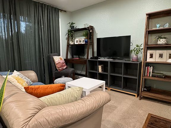 4th image of 1246 Walker Ave APT 206