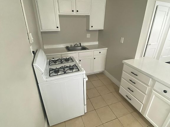 5th image of 109 E 40th St #4A