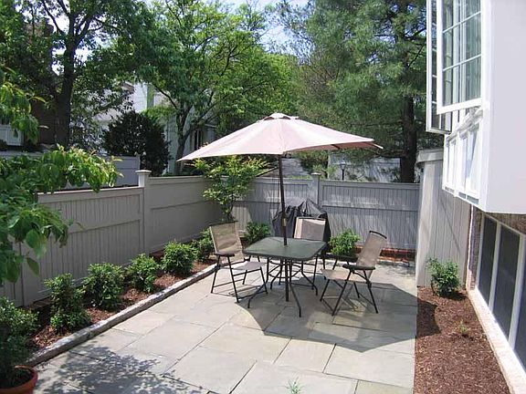 7_front yard_IMG_5304