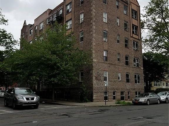 4th image of 2 Amsterdam Pl