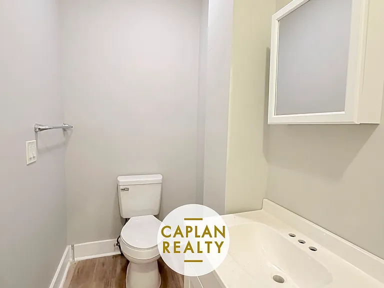 490 Howard Ave #2 — Photo 8