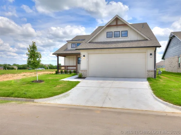3482 E 153rd St S, Bixby, OK 74008