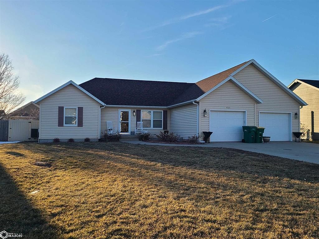 802 N 9th Ave, Winterset, IA 50273 Zillow