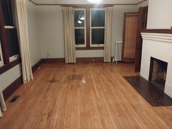 3rd image of 2319 Avenham Ave SW