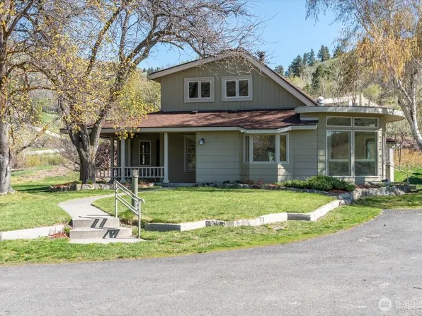 882 Lower Joe Creek Road, Manson, WA 98831