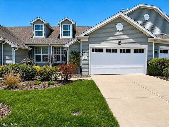 2nd image of 546 Hyannis Port Cir