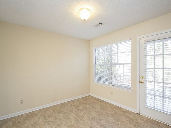 5th image of 408 Streamview Ln