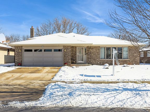 2nd image of 15317 Heather Ct