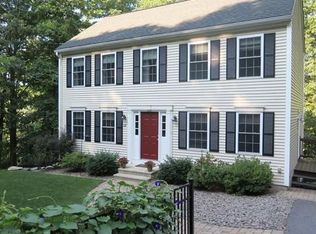 118 High Rock Rd, Fitchburg, MA 01420