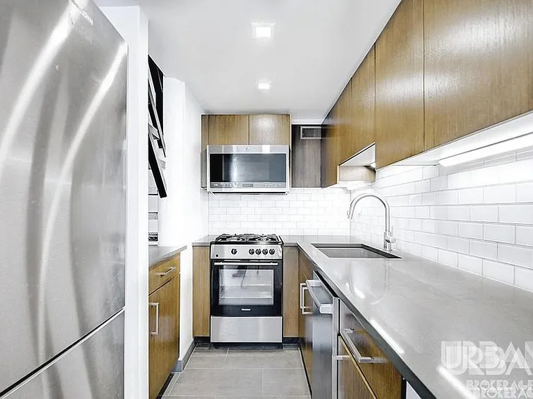 123 Bank St #430 — Photo 3