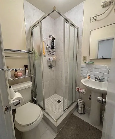 5852 SW 147th Pl — Photo 5