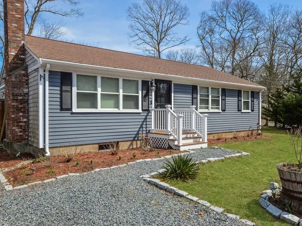 48 Kennedy Circle, Hyannis, MA 02601