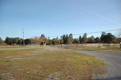 1st image of 17614 Hawthorne Ave