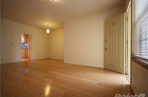 2nd image of 910 Bay Dr APT 23