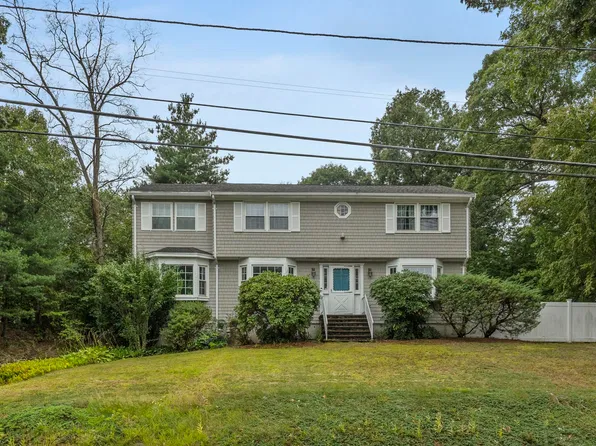106 Russell St, Peabody, MA 01960