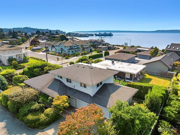 705 Hanna Park Road, Edmonds, WA 98020