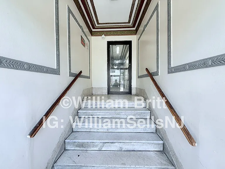 54 Linden Ave #402 — Photo 18
