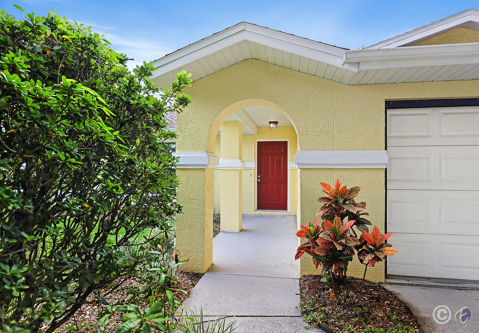 6346 Silver Oaks Dr — Photo 2