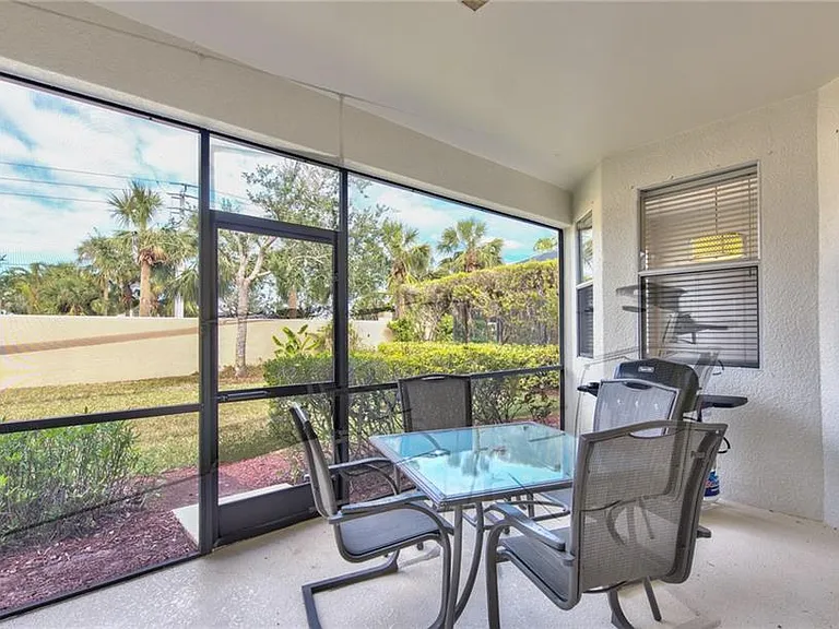 15754 Cutters Ct — Photo 24