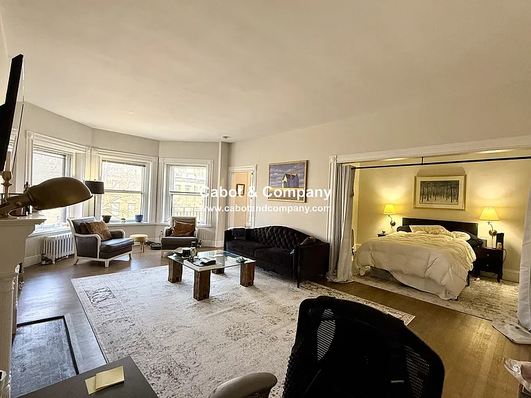 475 Beacon St #4F — Photo 2