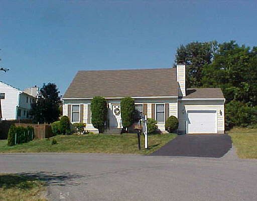 1st image of 4 HONEY B Court