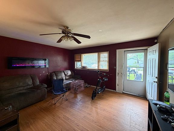 4th image of 1503 Garden Hills Dr