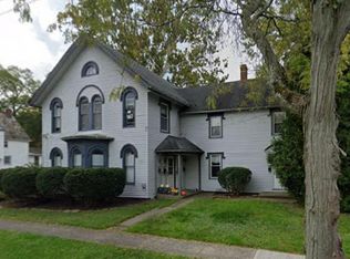 178 E Bridge St, Berea, OH 44017