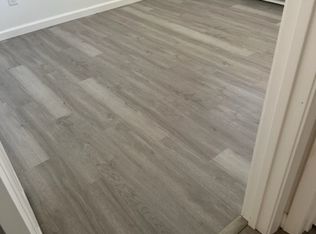 834 & 838 SE 10th Ave #6, Hillsboro, OR 97123