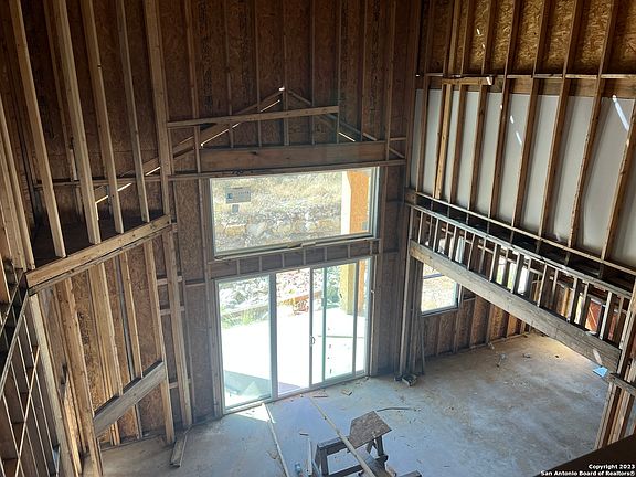 4th image of 24410 Canyon Row