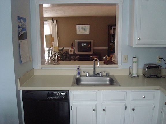 kitchen look through