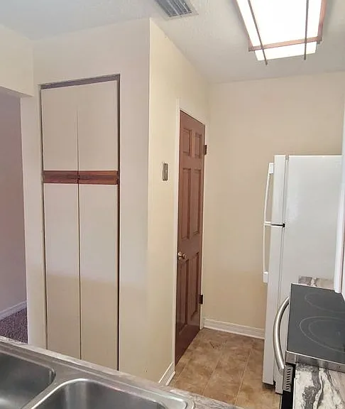 8730 Thomas Dr #101 — Photo 16