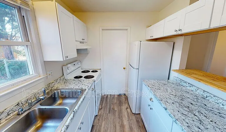 803 Davenport Rd — Photo 4
