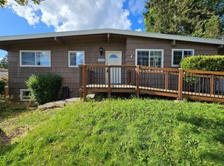 16426 SE 9th St, Bellevue, WA 98008