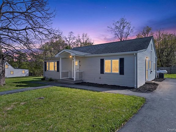 4th image of 82 Southside Drive