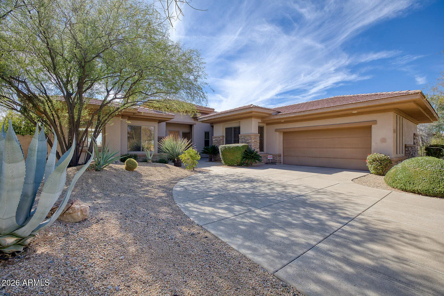 3 bed, 2.5 bath, 2485 sqft, $7,000 — Photo 1