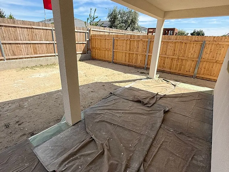 301 Stork Ct — Photo 3