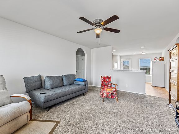 2nd image of 23324 Bessie Blvd