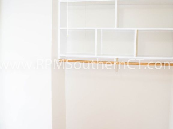 2nd image of 378 Grovers Ave