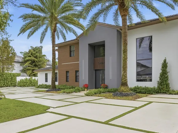 9467 NW 54th Doral Circle Ln, Miami, FL 33178