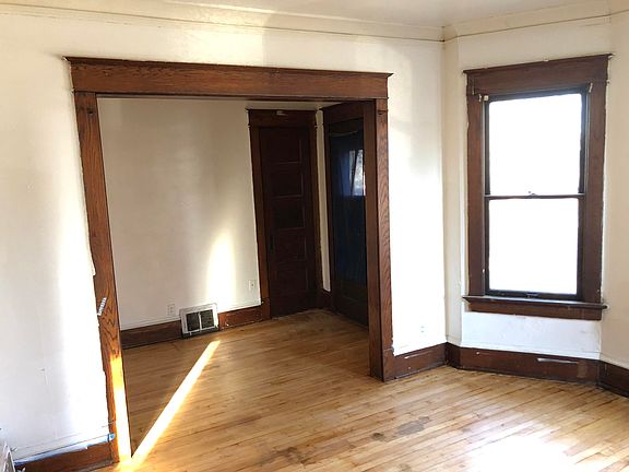 5th image of 3253 N 28th St #3255