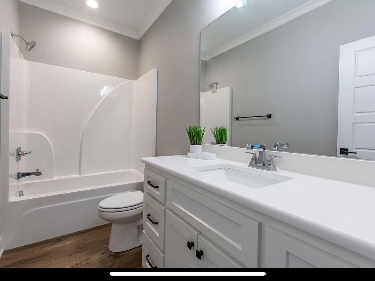 4 bed, 3000 sqft, $3,200 — Photo 3