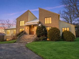 32 Sylvan Dr, Pine Brook, NJ