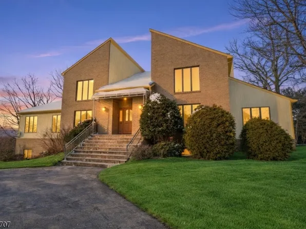 32 Sylvan Dr, Montville Twp., NJ 07058